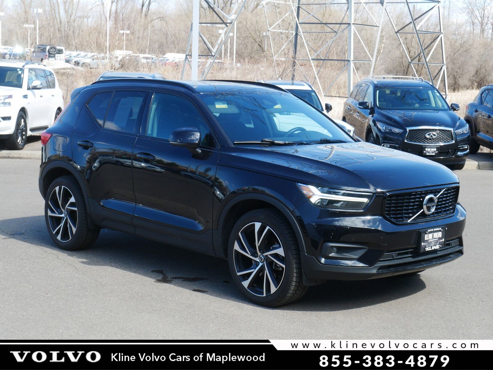 2022 VOLVO XC40