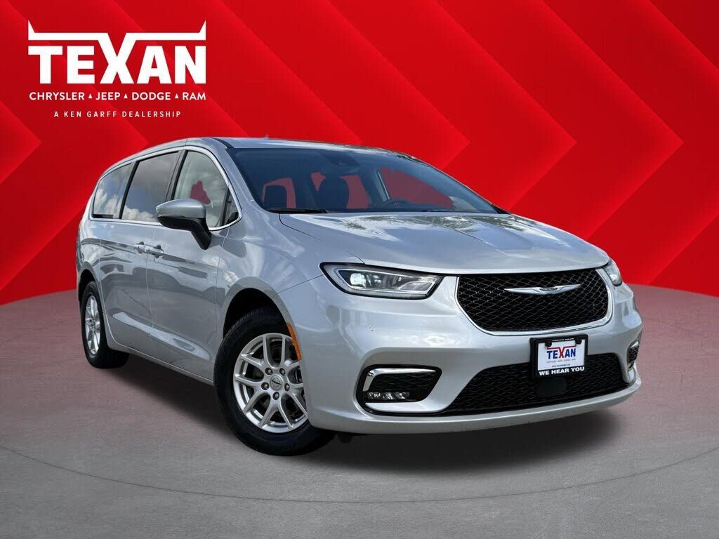 2023 CHRYSLER Pacifica