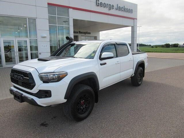 2019 TOYOTA Tacoma