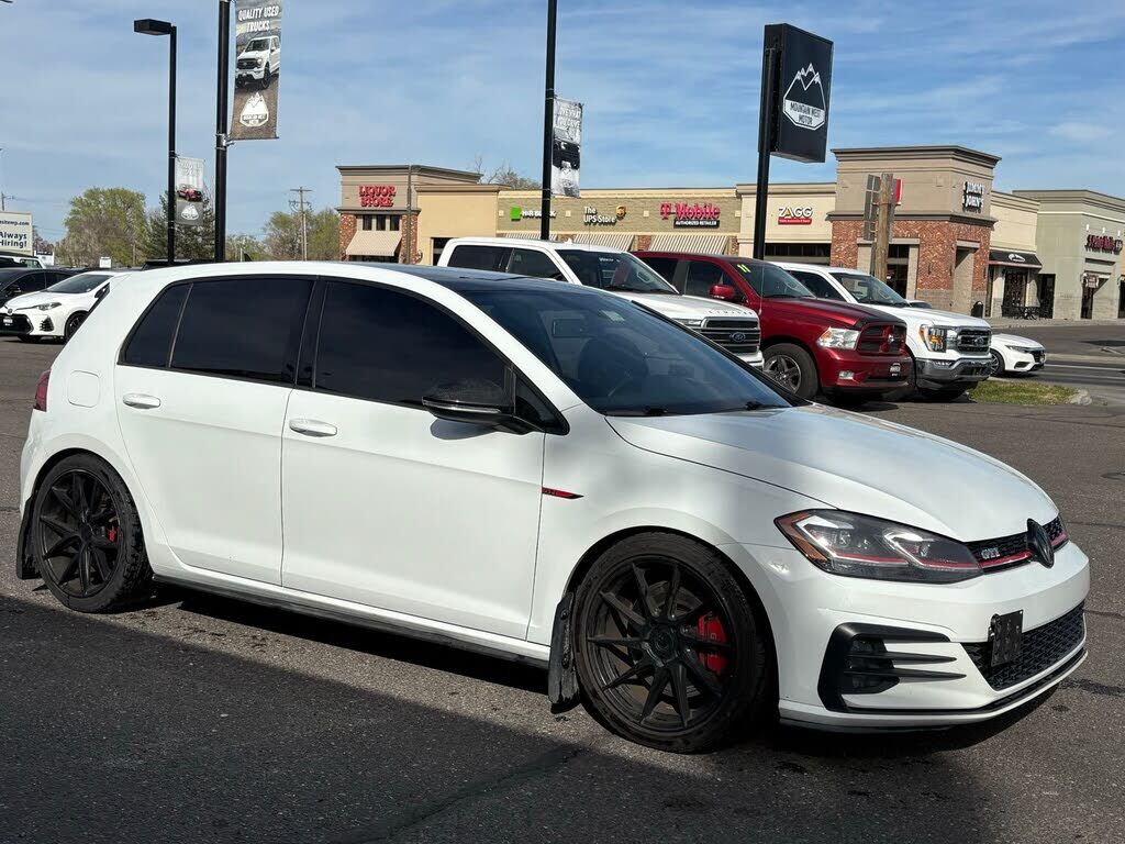 2018 VOLKSWAGEN Golf GTI