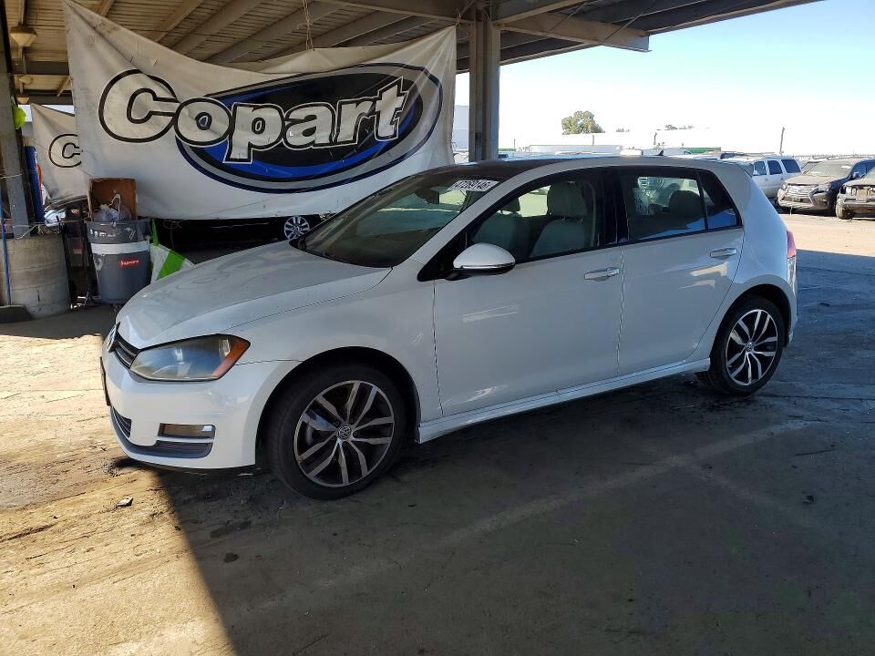 2015 VOLKSWAGEN Golf