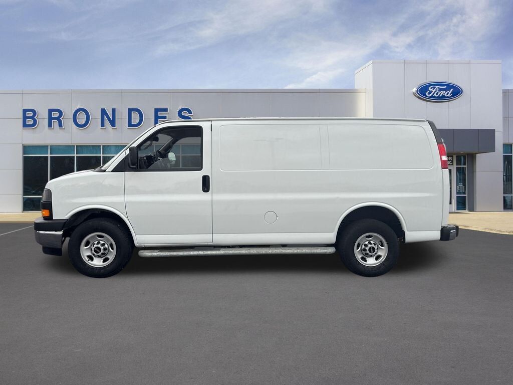 2024 GMC Savana