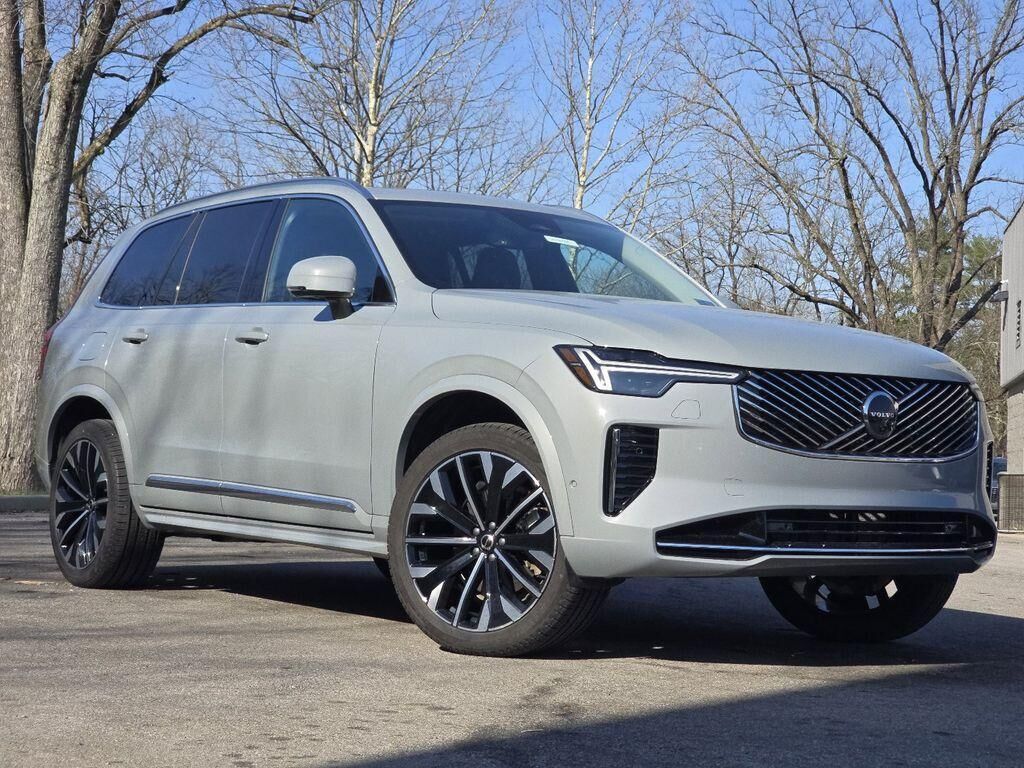 2025 VOLVO XC90