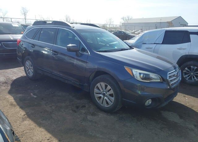 2015 SUBARU Outback