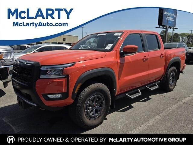 2025 NISSAN Frontier