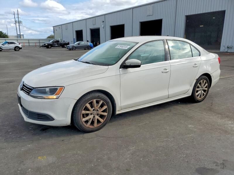 2013 VOLKSWAGEN Jetta