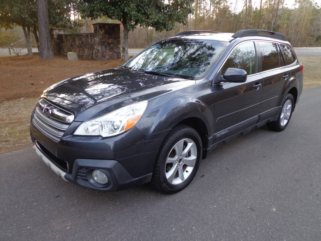 2013 SUBARU Outback