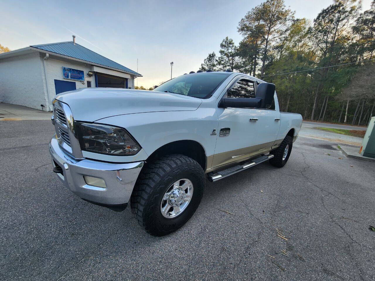 2011 DODGE Ram