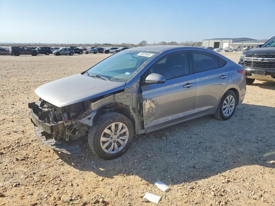 2022 HYUNDAI Accent