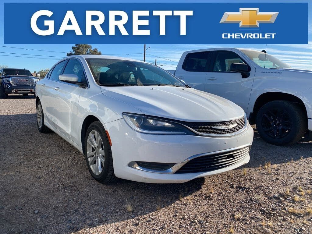 2016 CHRYSLER 200