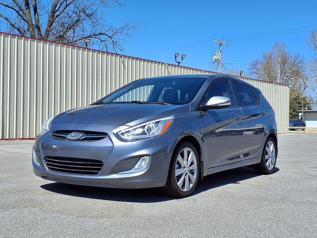 2014 HYUNDAI Accent