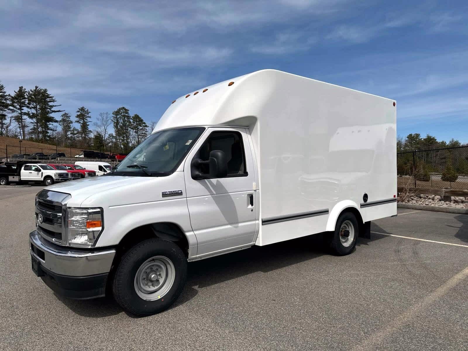 2027 FORD E-350