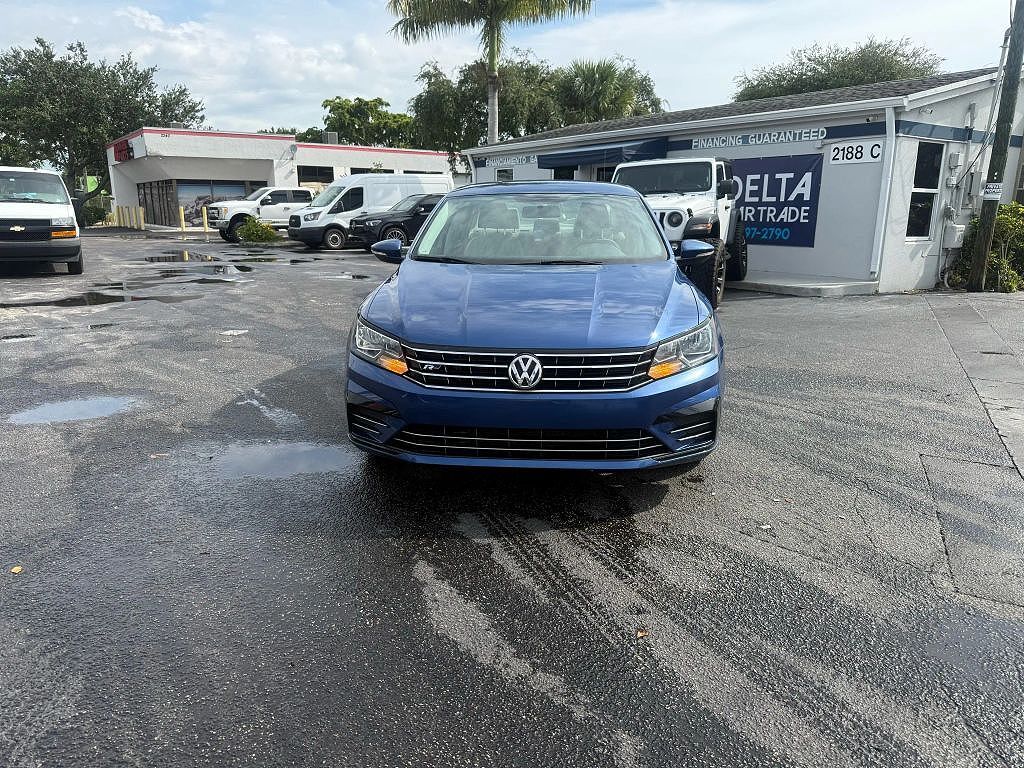 2016 VOLKSWAGEN Passat