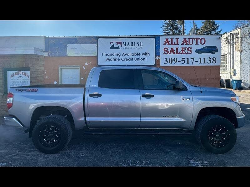 2016 TOYOTA Tundra