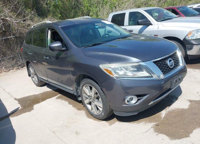 2014 NISSAN Pathfinder