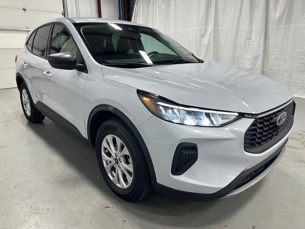 2025 FORD Escape