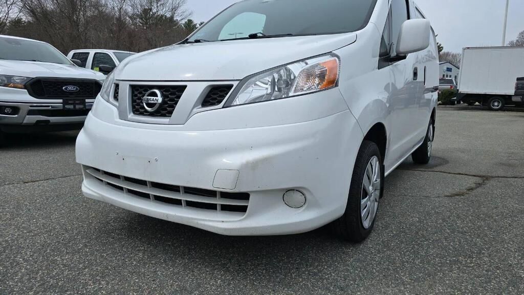 2021 NISSAN NV200