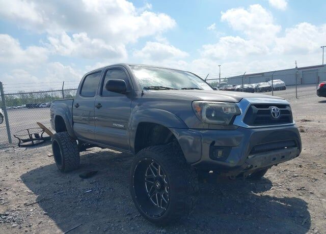2013 TOYOTA Tacoma