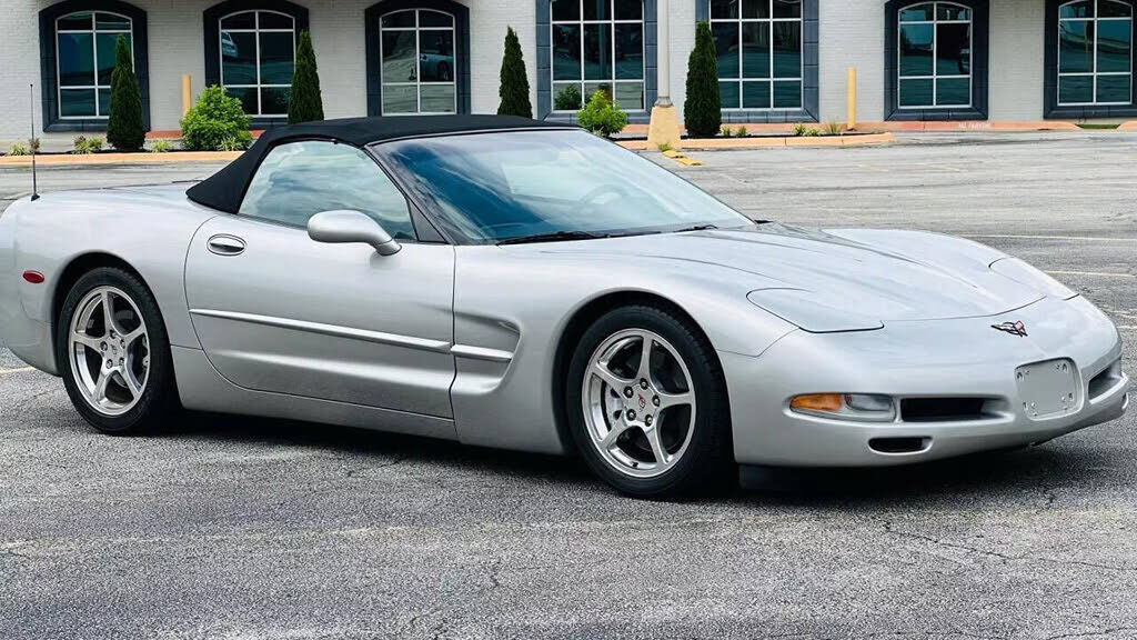 2004 CHEVROLET Corvette