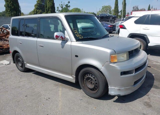 2005 TOYOTA SCION