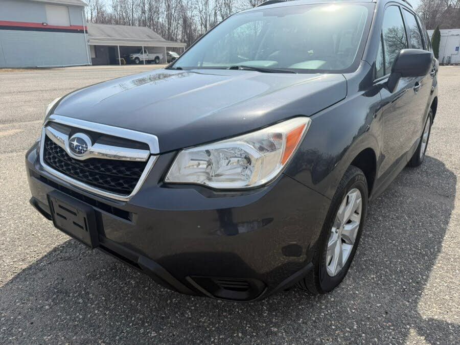 2015 SUBARU Forester