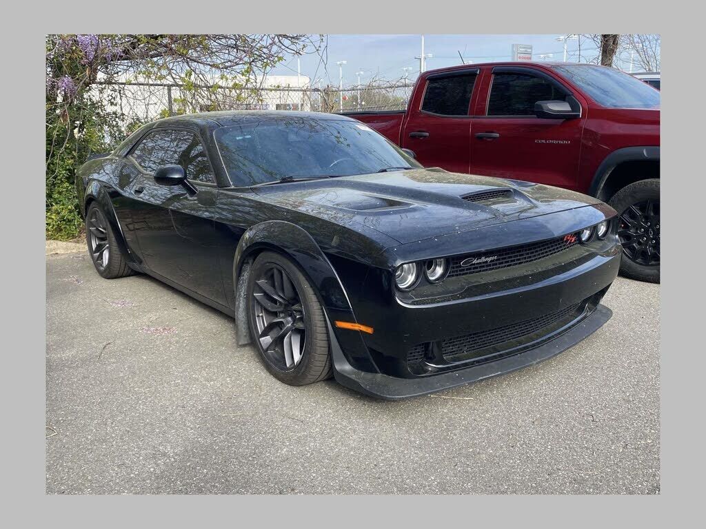 2021 DODGE Challenger