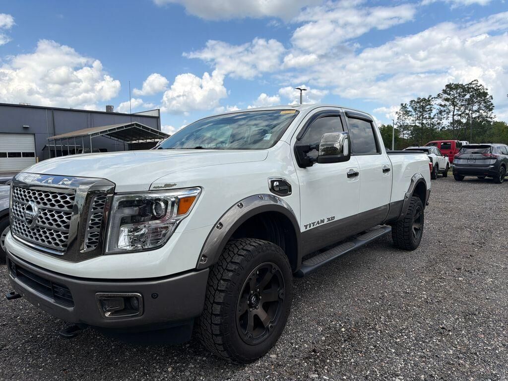 2019 NISSAN Titan