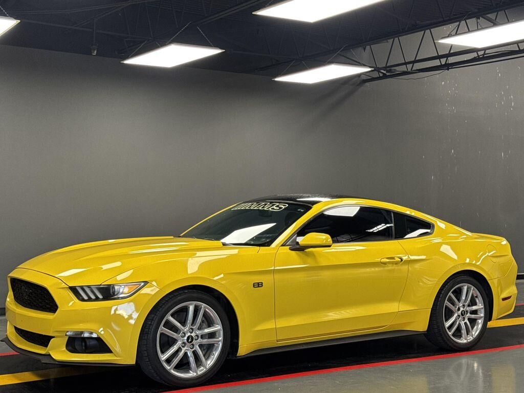 2017 FORD Mustang