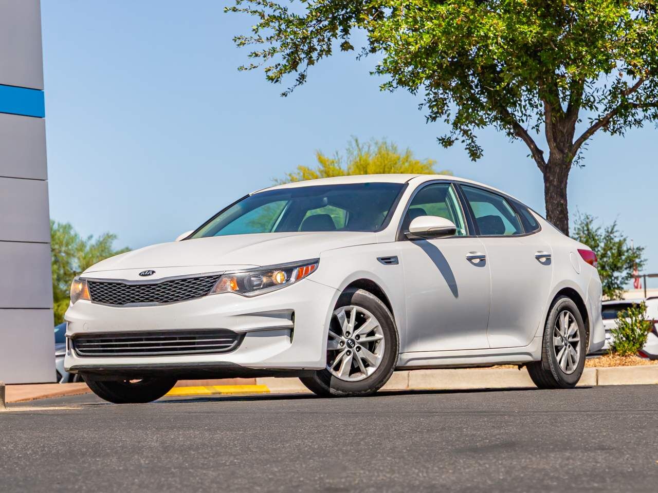 2017 KIA Optima