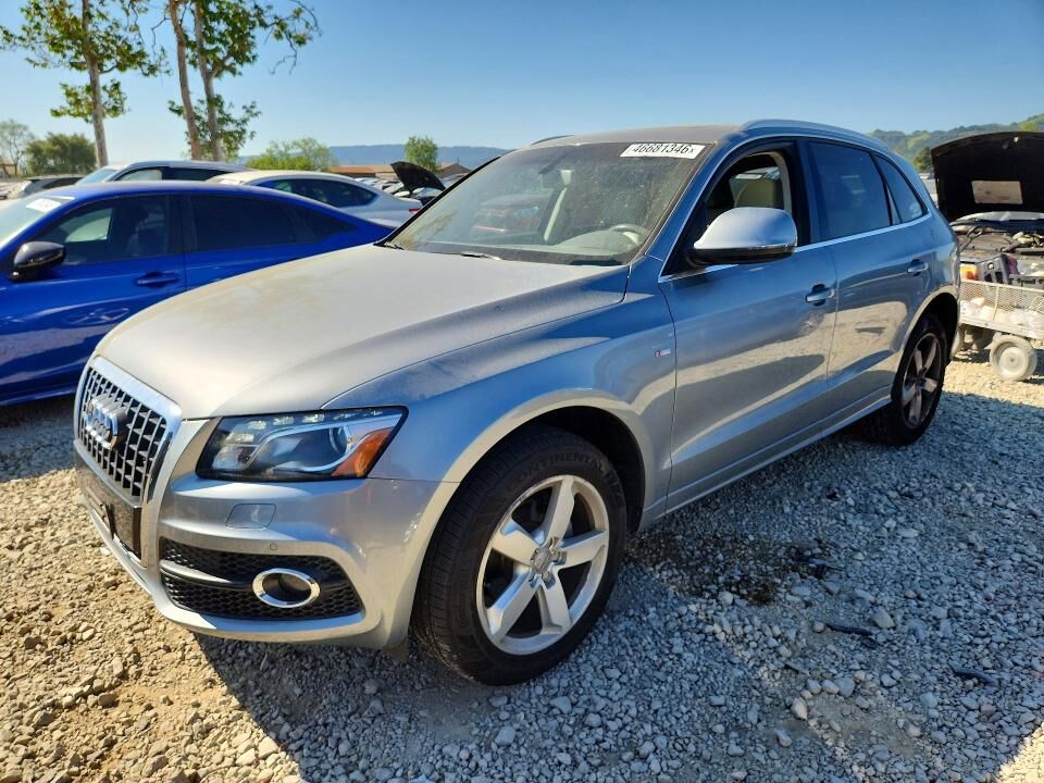 2011 AUDI Q5