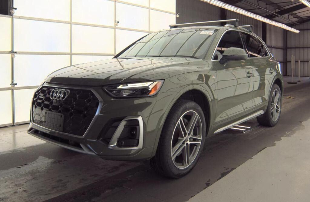 2025 AUDI Q5 e