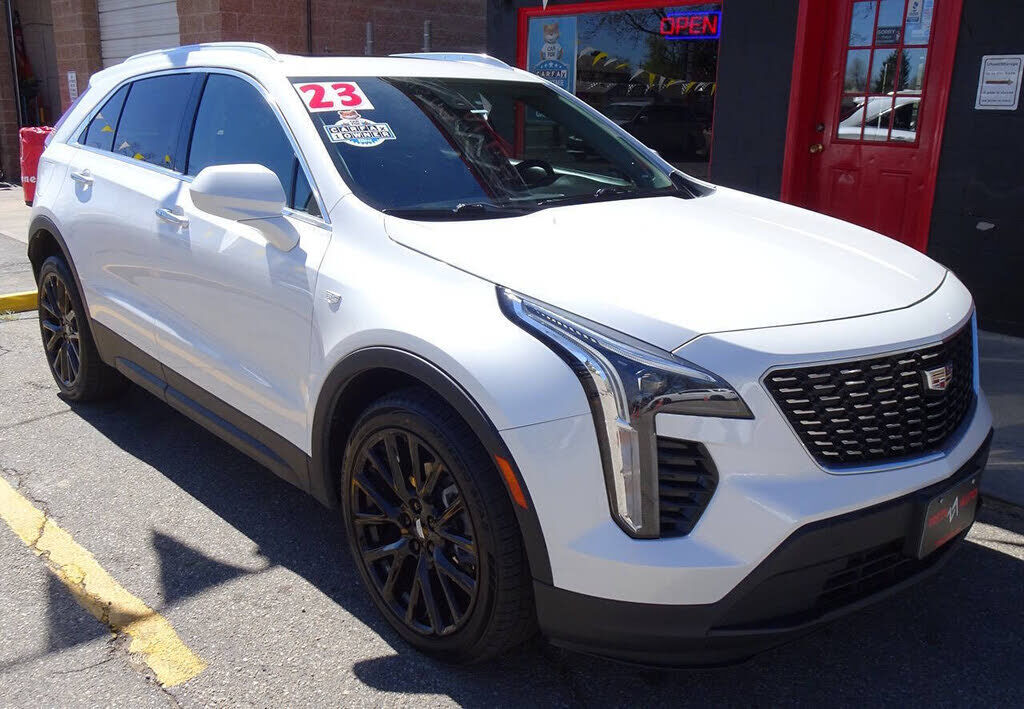 2023 CADILLAC XT4