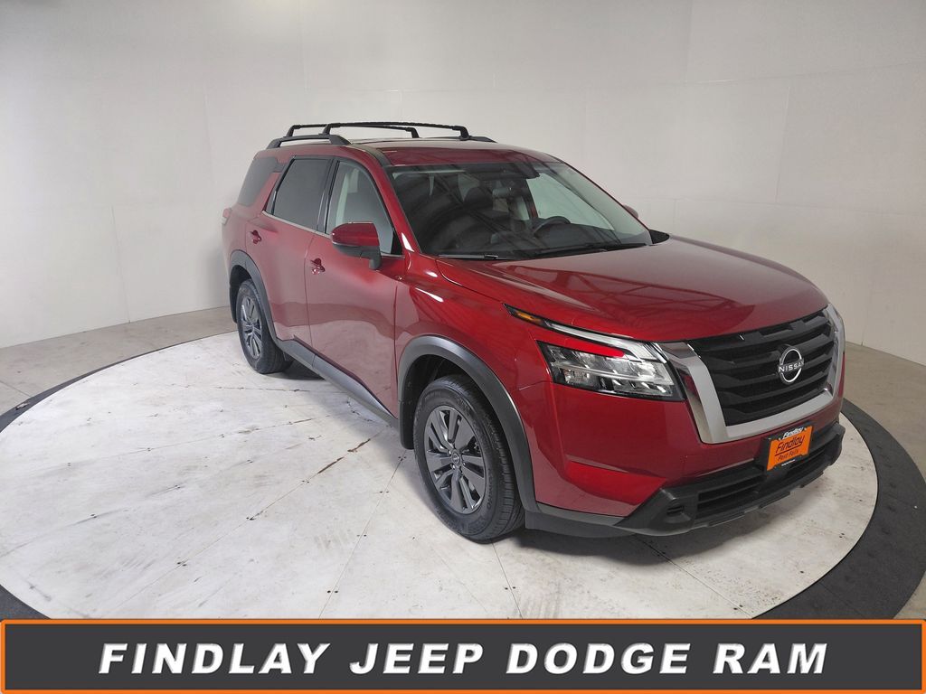2022 NISSAN Pathfinder