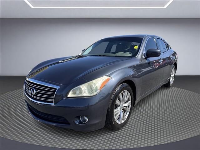 2011 INFINITI M37
