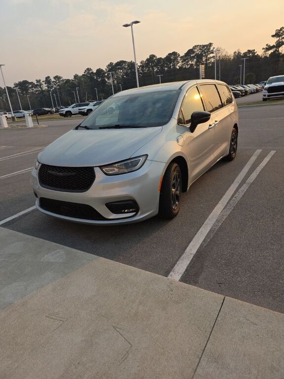 2023 CHRYSLER Pacifica