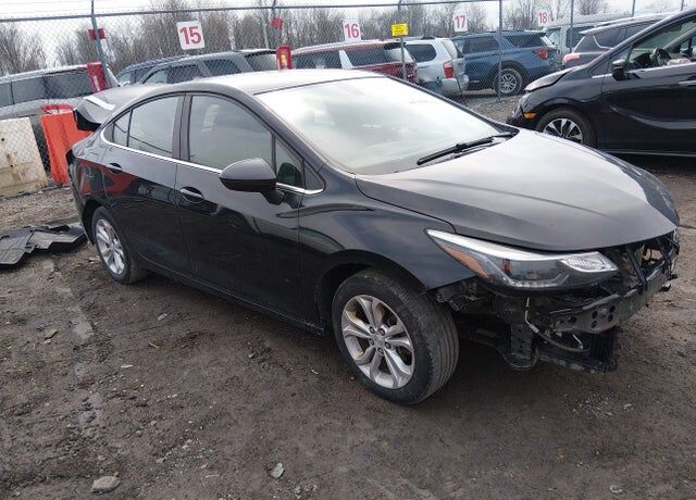 2019 CHEVROLET Cruze