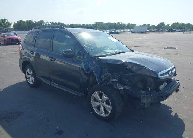 2016 SUBARU Forester