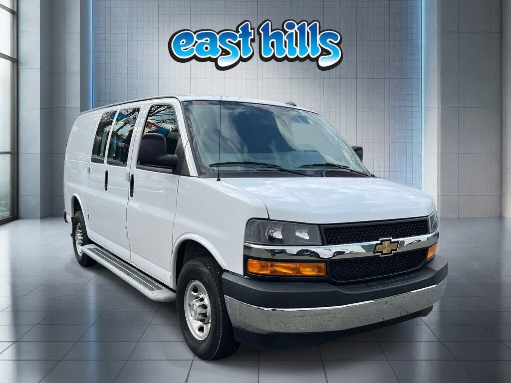 2024 CHEVROLET Express