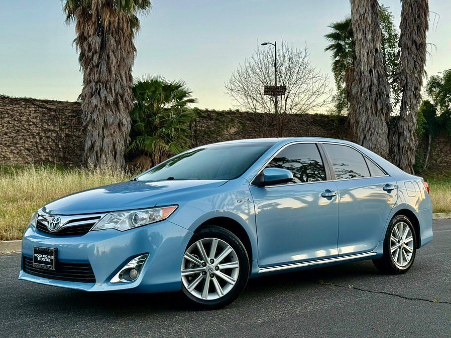 2012 TOYOTA Camry
