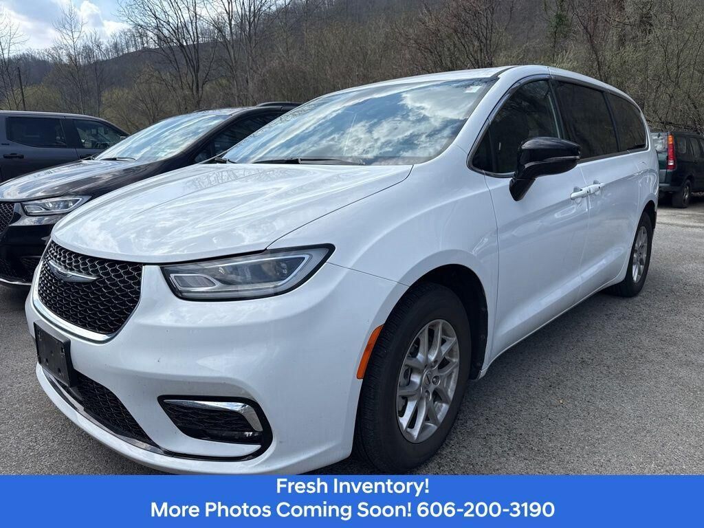 2025 CHRYSLER Pacifica