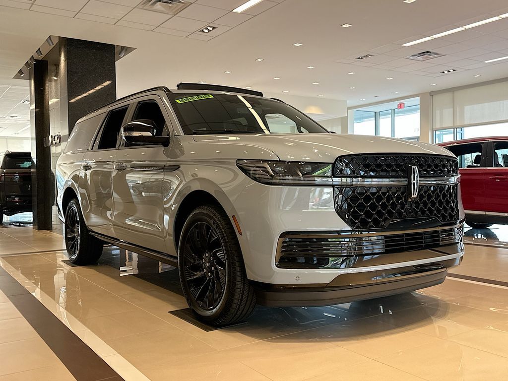 2025 LINCOLN Navigator L