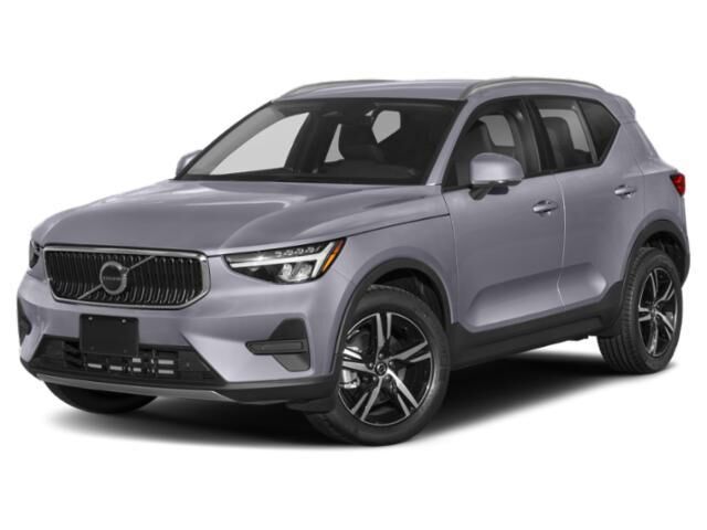 2023 VOLVO XC40
