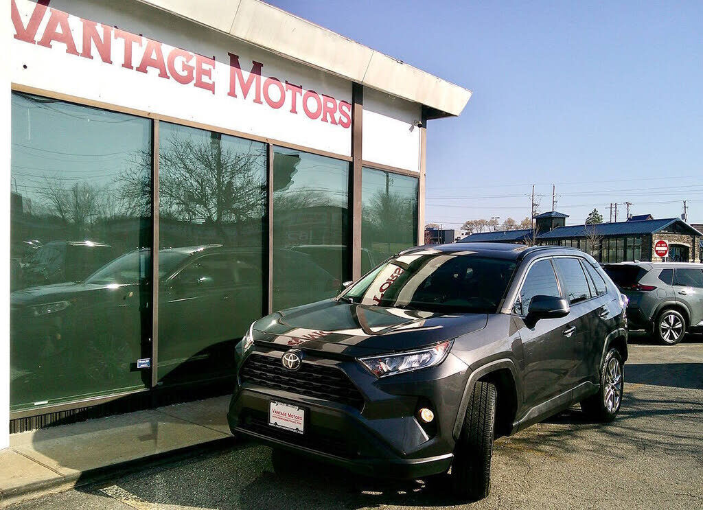 2019 TOYOTA RAV4