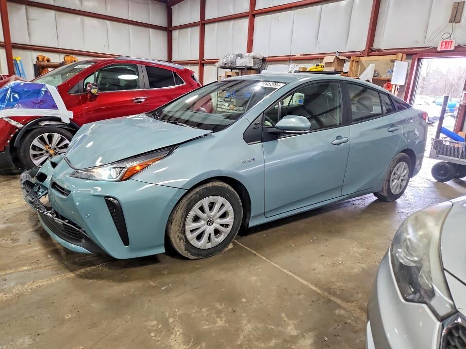 2022 TOYOTA PRIUS