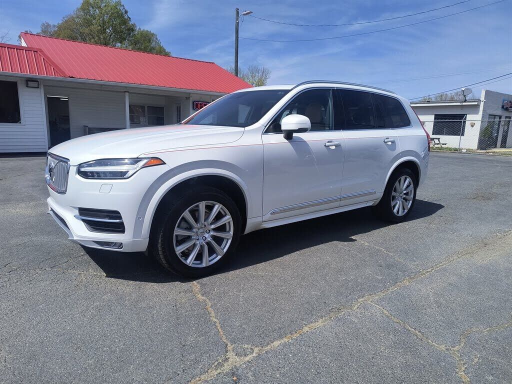 2018 VOLVO XC90