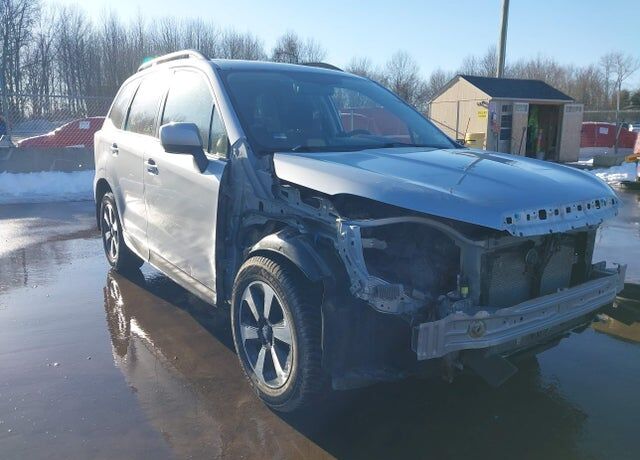 2018 SUBARU Forester