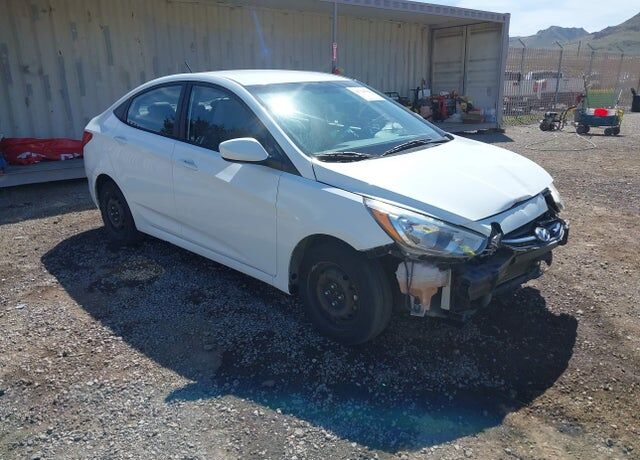 2015 HYUNDAI Accent