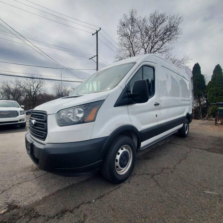 2019 FORD Transit