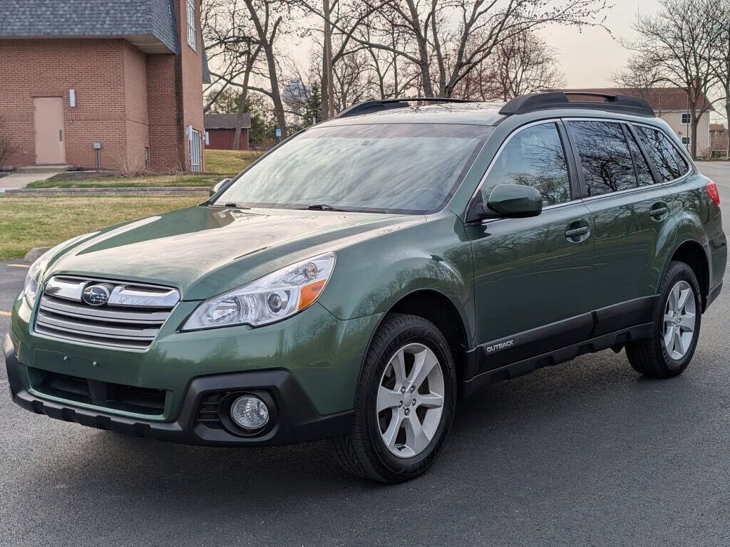 2014 SUBARU Outback
