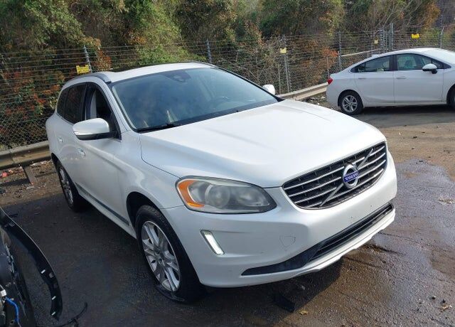 2015 VOLVO XC60